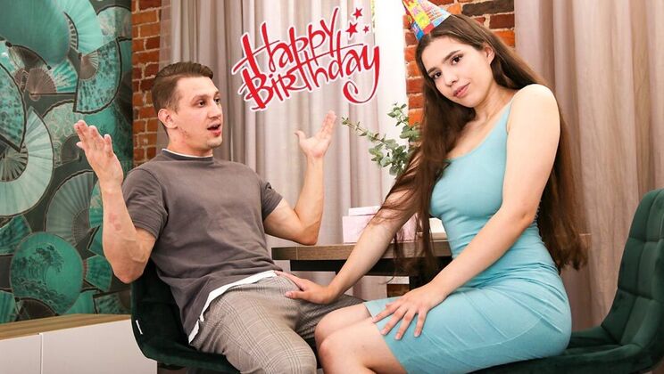 [ClubSweethearts] - Birthday Hardcore for Brunette Teen Molly - Steve Hardy - Molly Kit